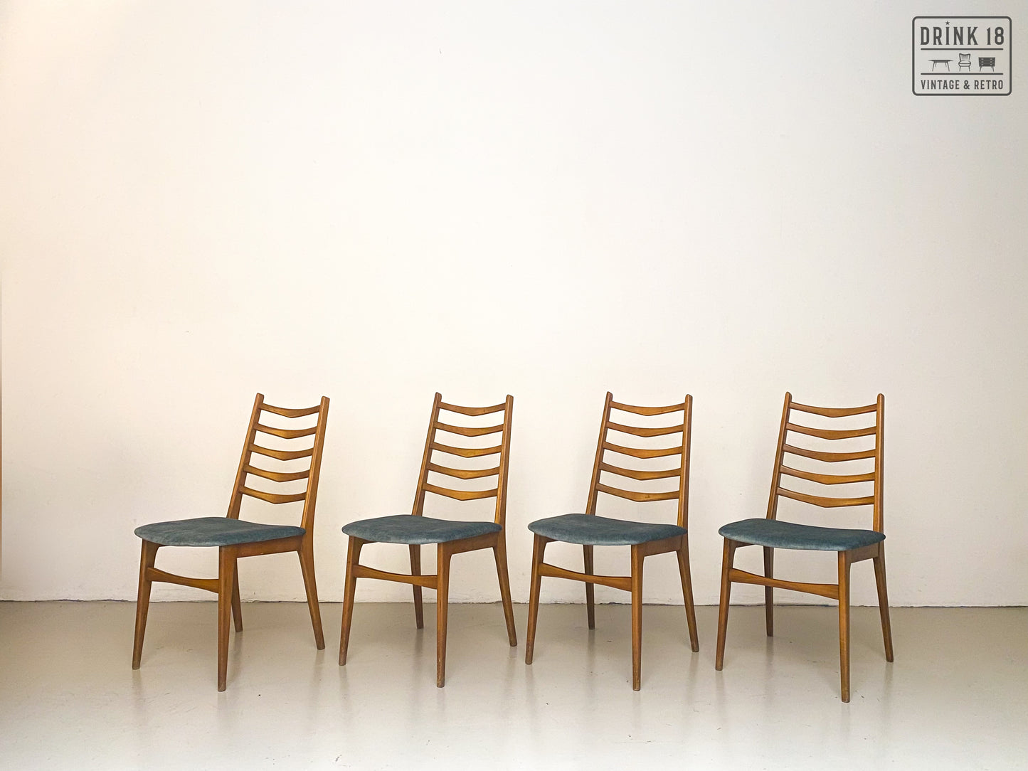 Vintage - Zes eetkamerstoelen
