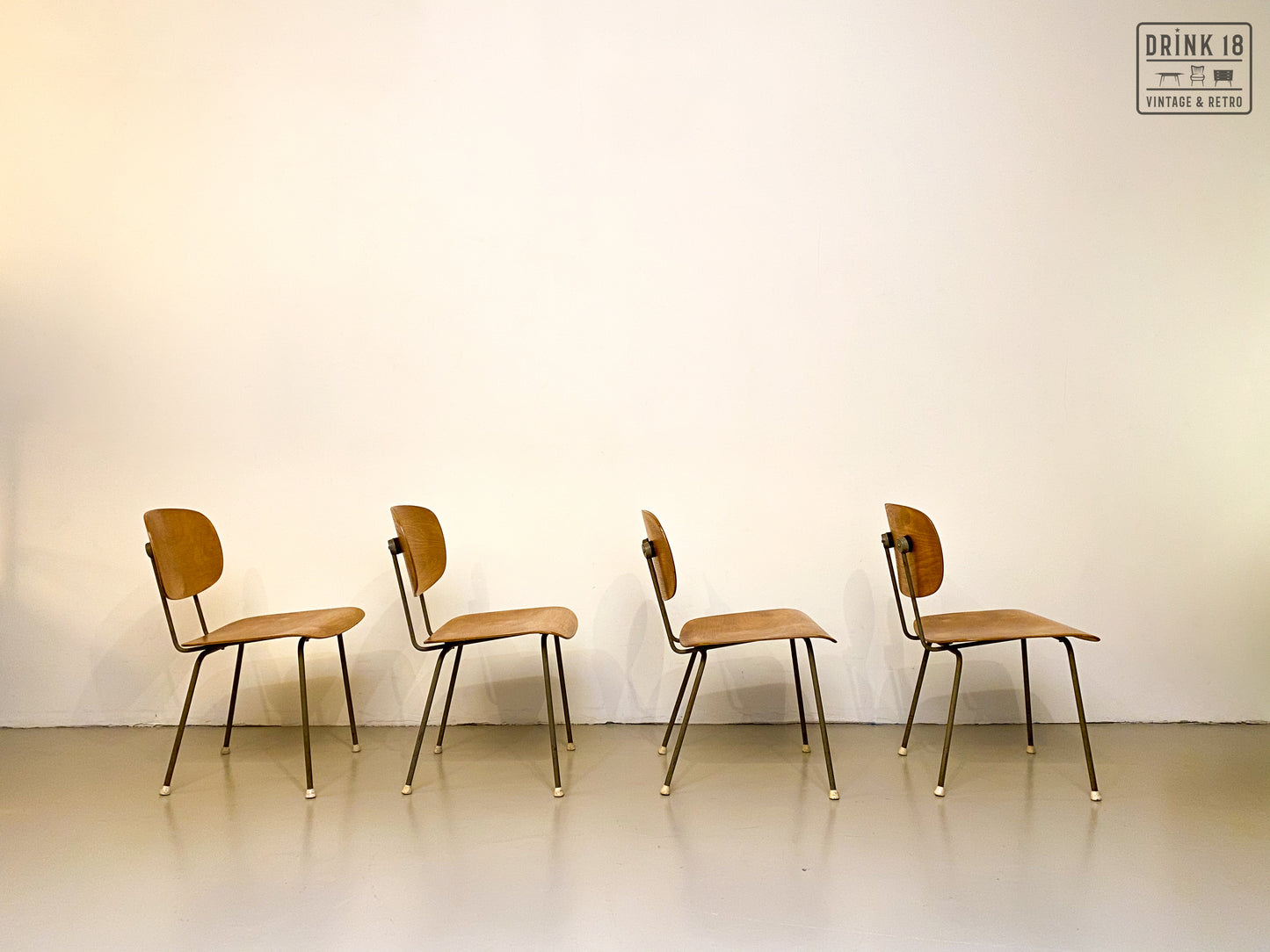 Set van vier Eetkamerstoelen - Gispen 116