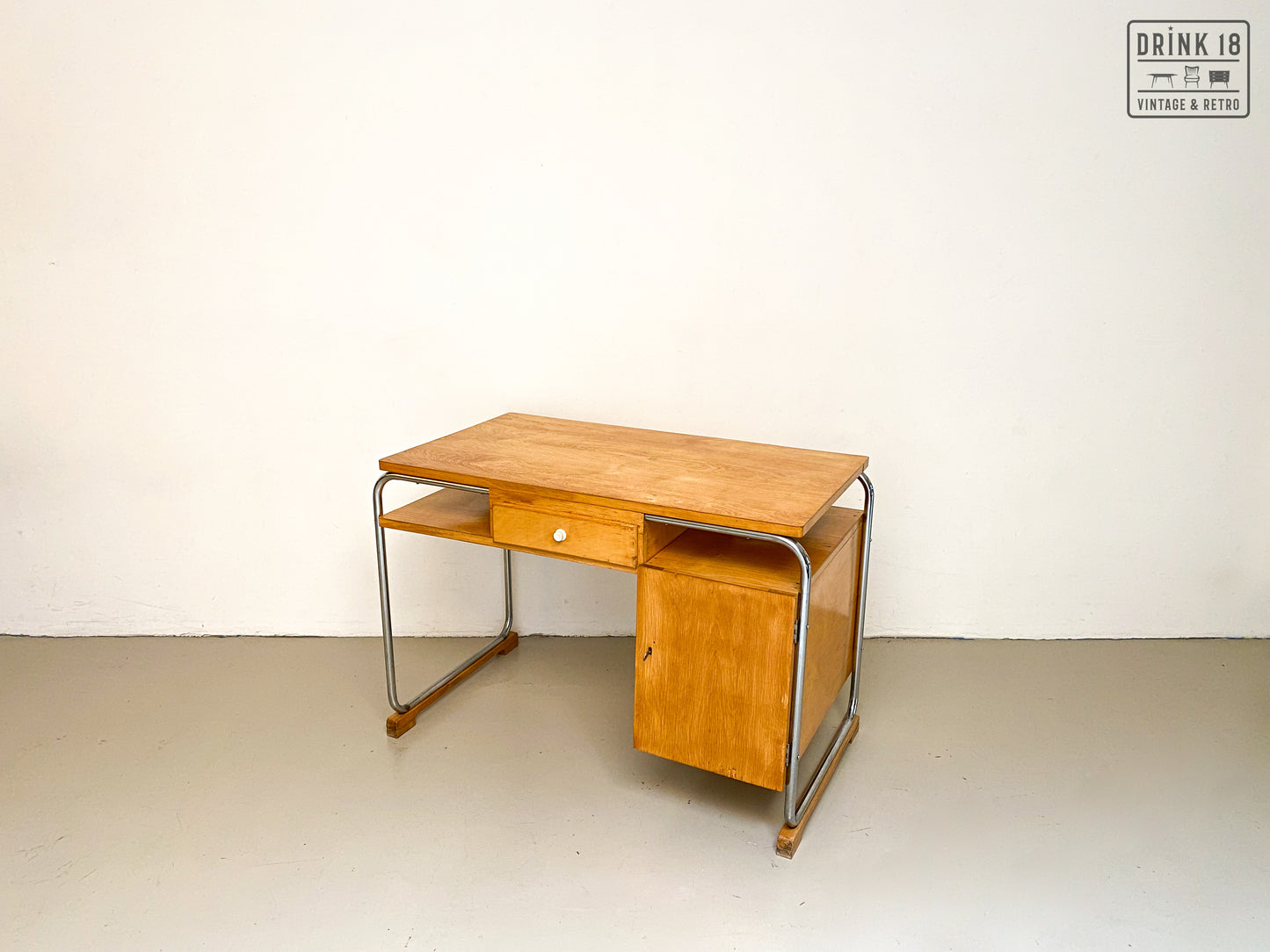 Vintage - Bauhaus stijl bureau #2