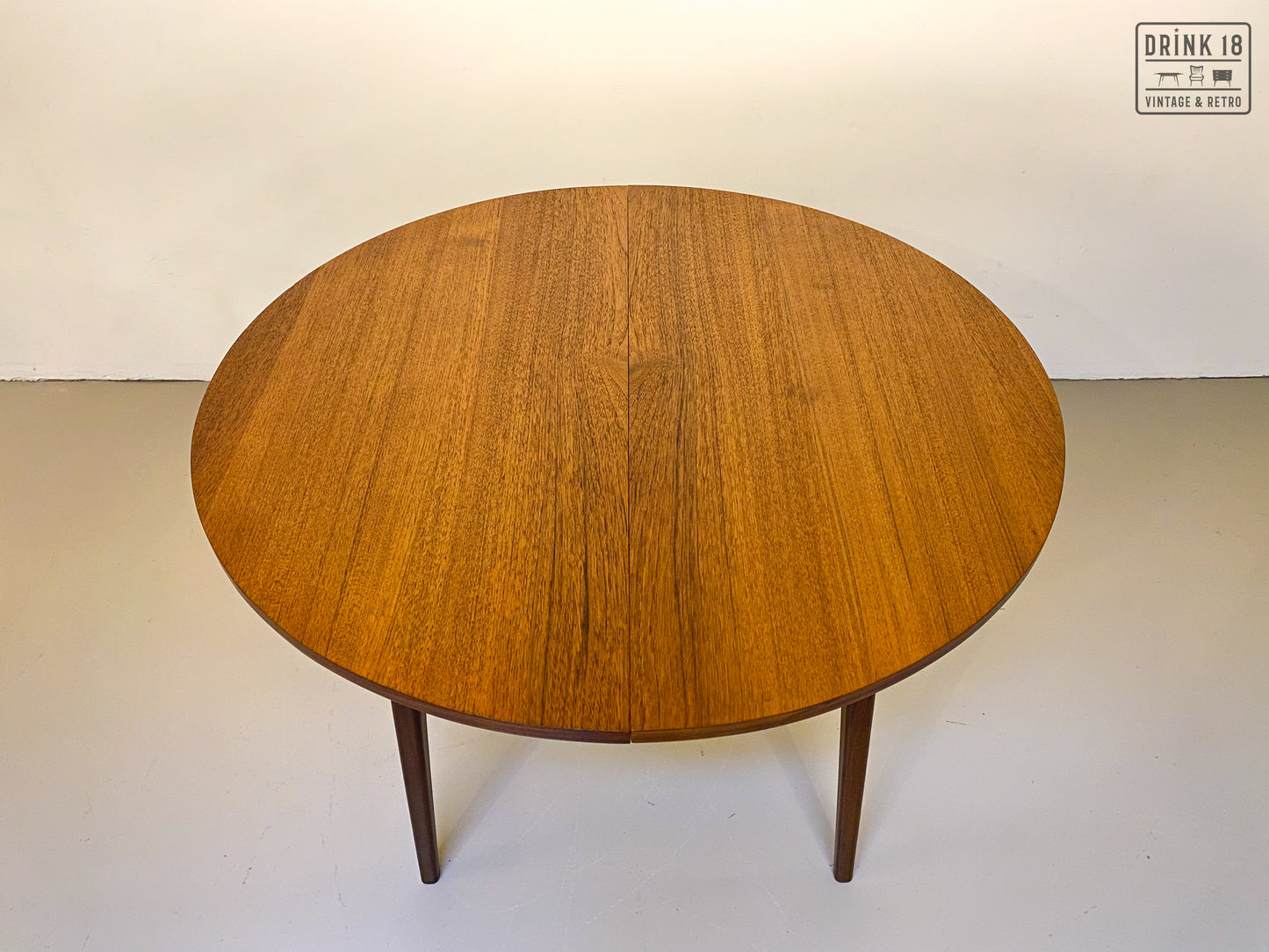 Verlengbare eettafel - Louis Van Teeffelen