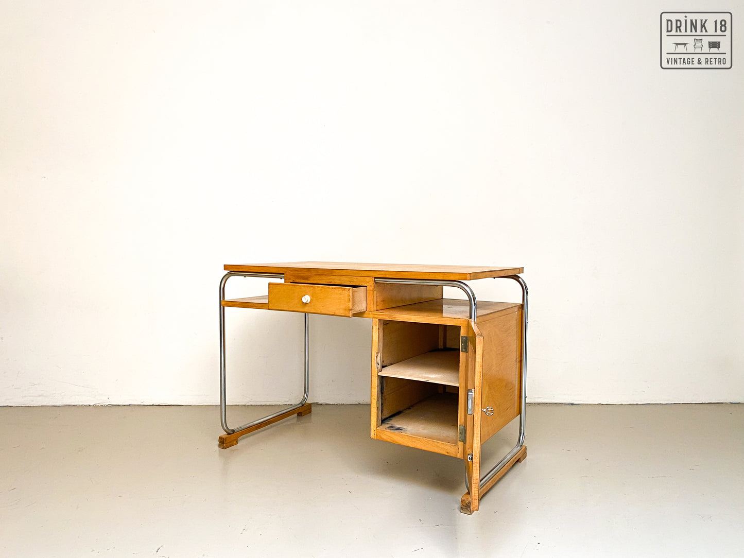 Vintage - Bauhaus stijl bureau #2