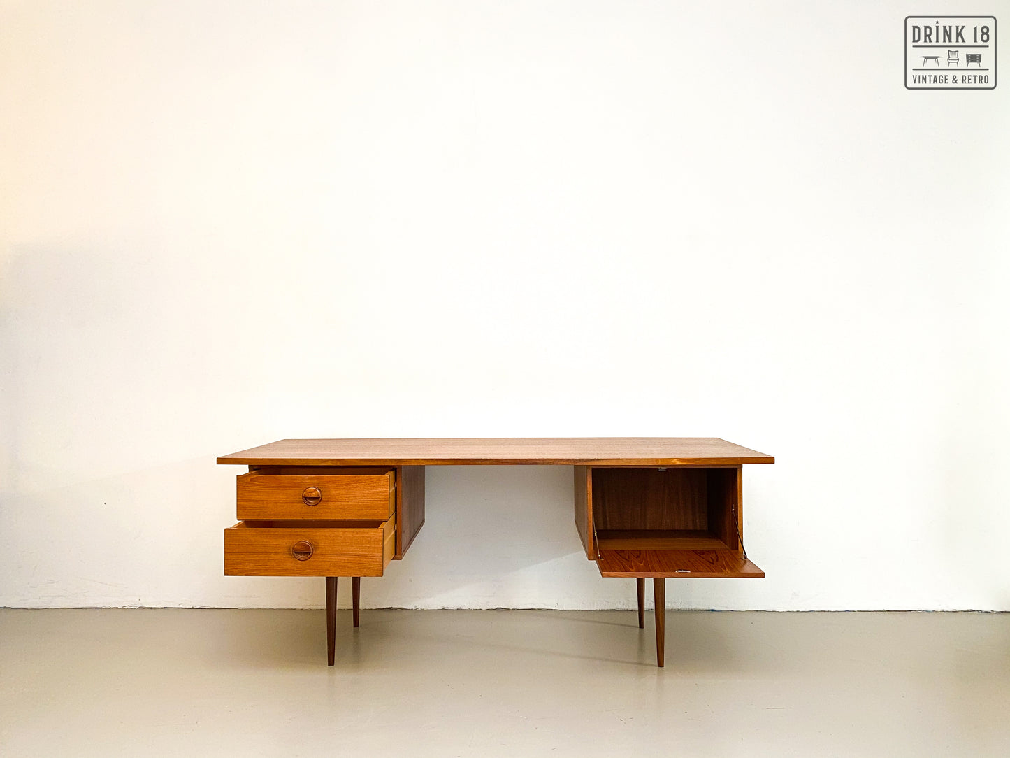 Vintage - Bureau #7