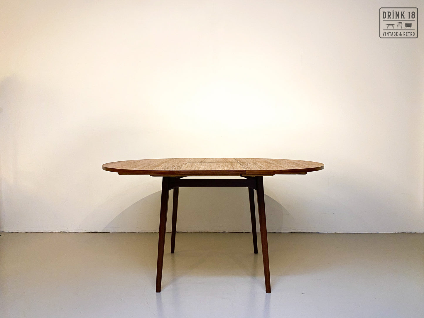 Verlengbare eettafel - Louis Van Teeffelen
