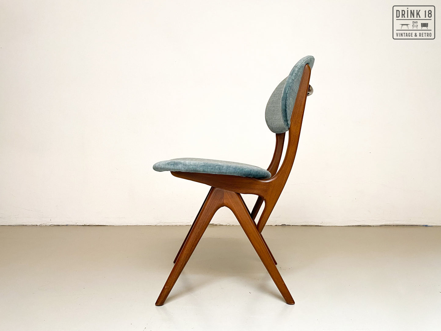 Vier vintage eetkamerstoelen (Eden) - Louis van Teeffelen