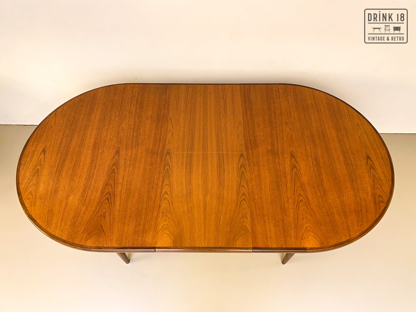 Verlengbare ovale eettafel - G-plan