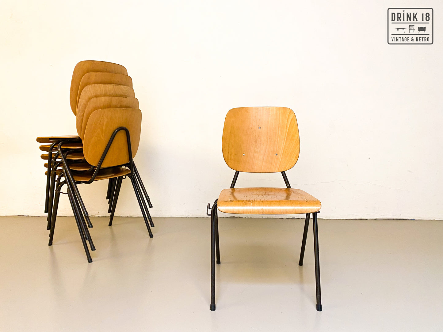 Set van zes stoelen - Riemersma Meubelen