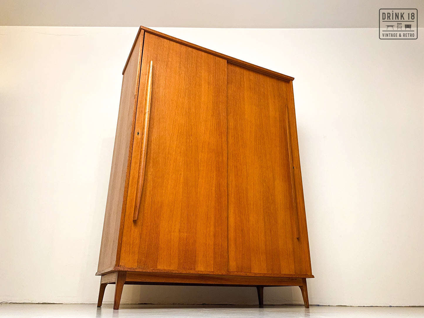 Vintage - Kleerkast met schuifdeuren