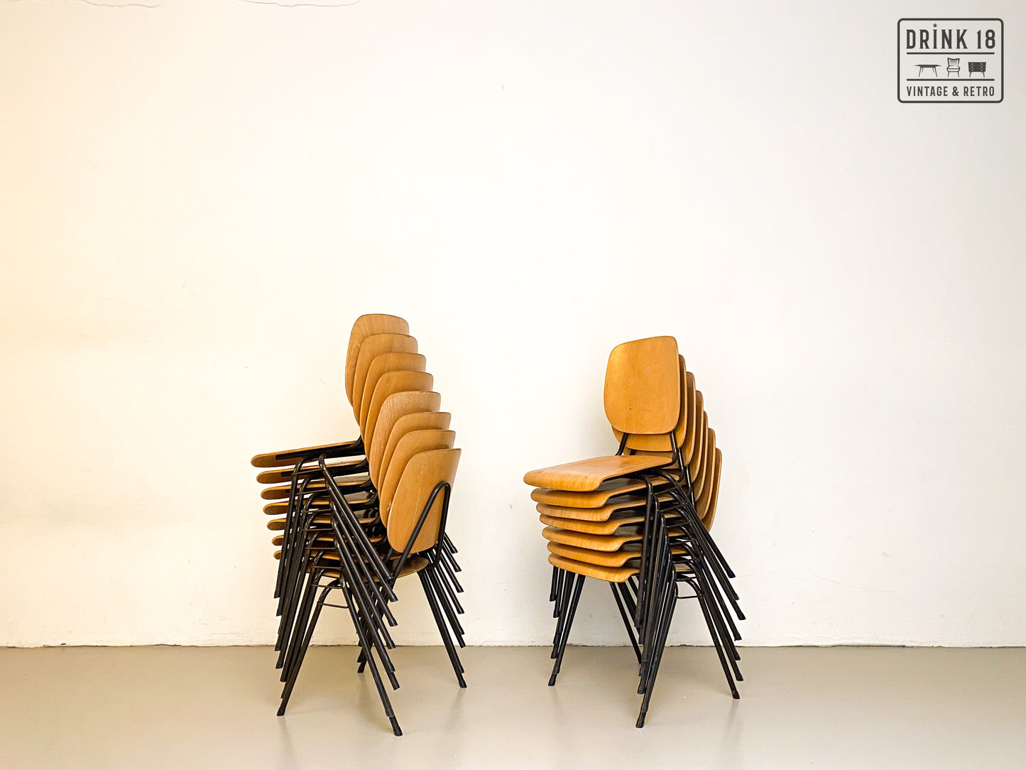 Set van zes stoelen - Riemersma Meubelen