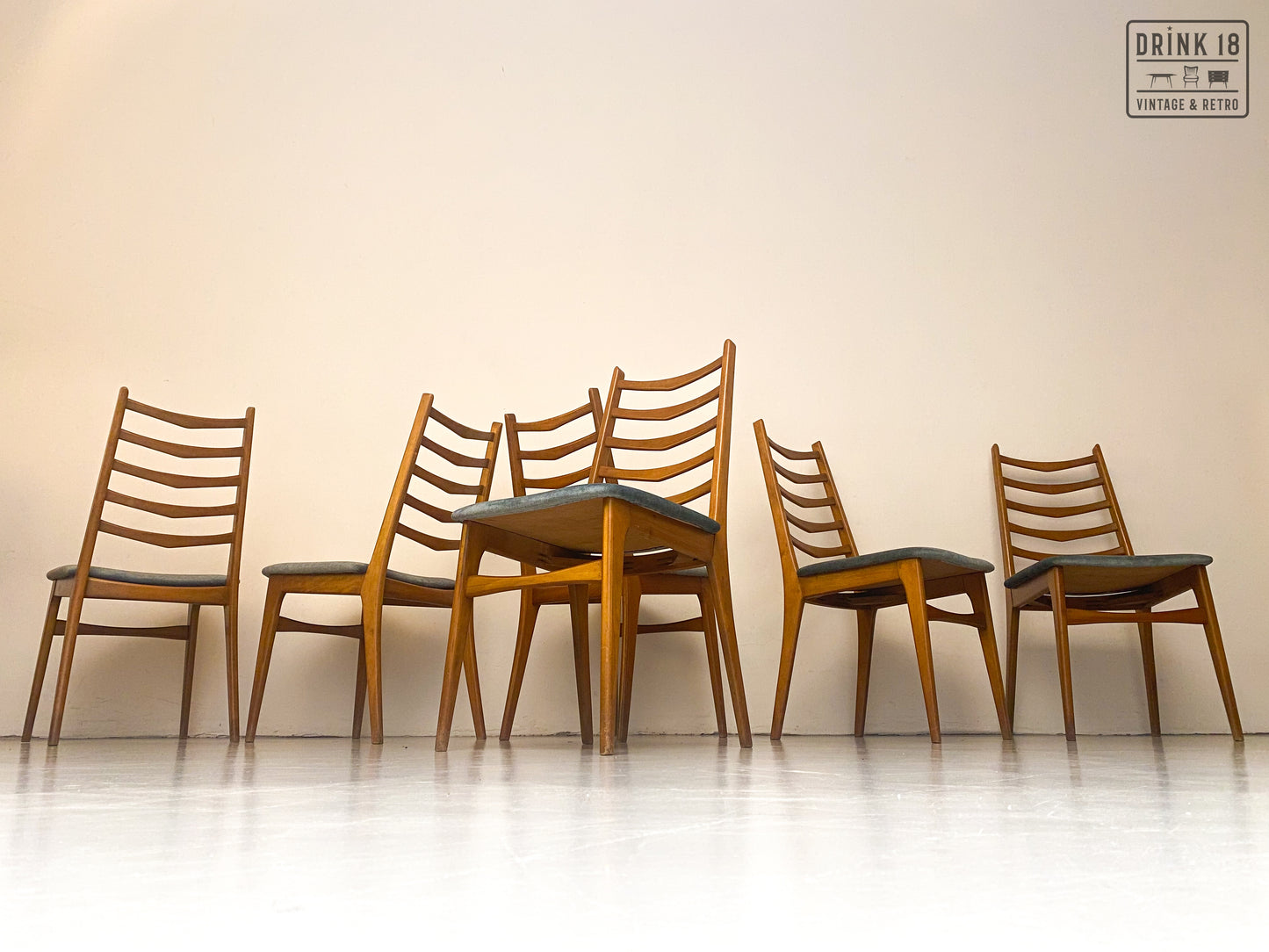 Vintage - Zes eetkamerstoelen