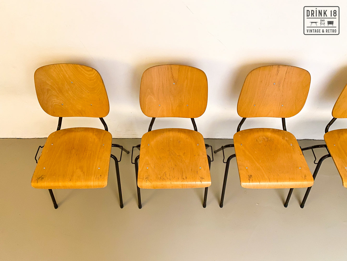 Set van zes stoelen - Riemersma Meubelen