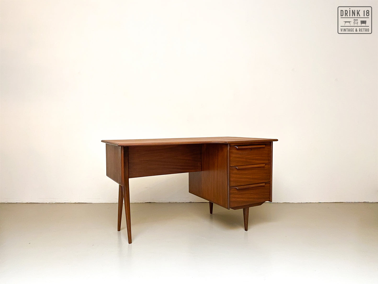 Vintage - Design bureau #1