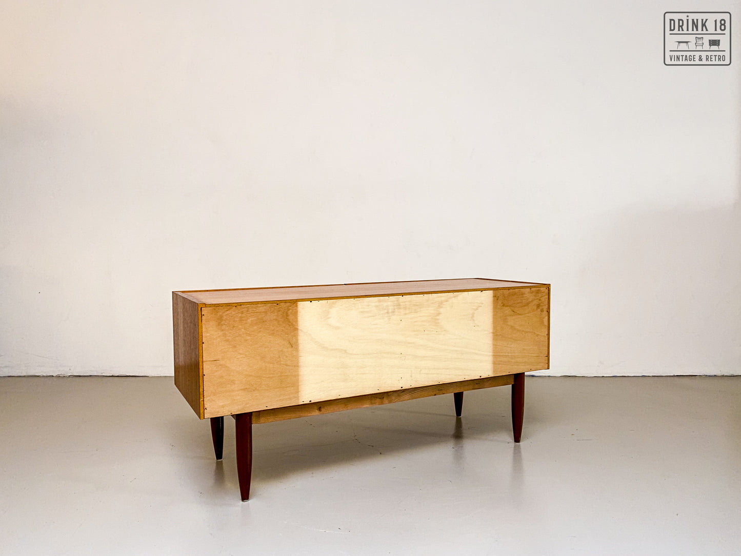 Vintage Tv meubel - Vform