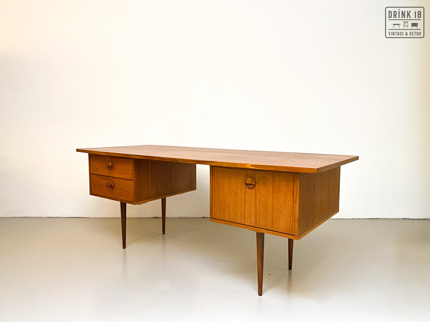 Vintage - Bureau #7