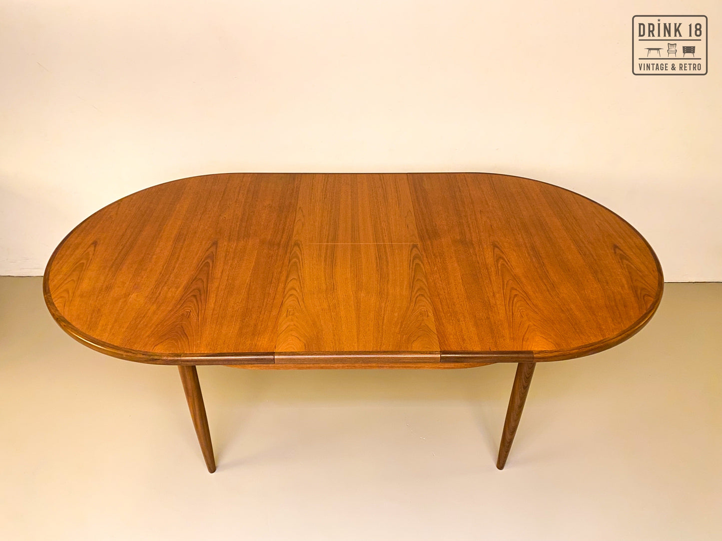 Verlengbare ovale eettafel - G-plan