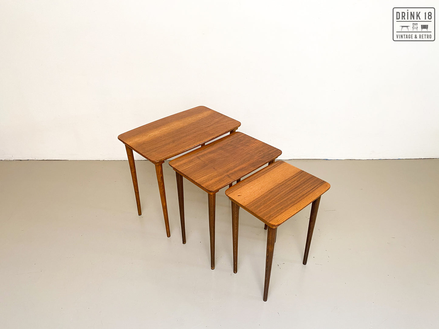 Vintage - Nesting tafeltjes