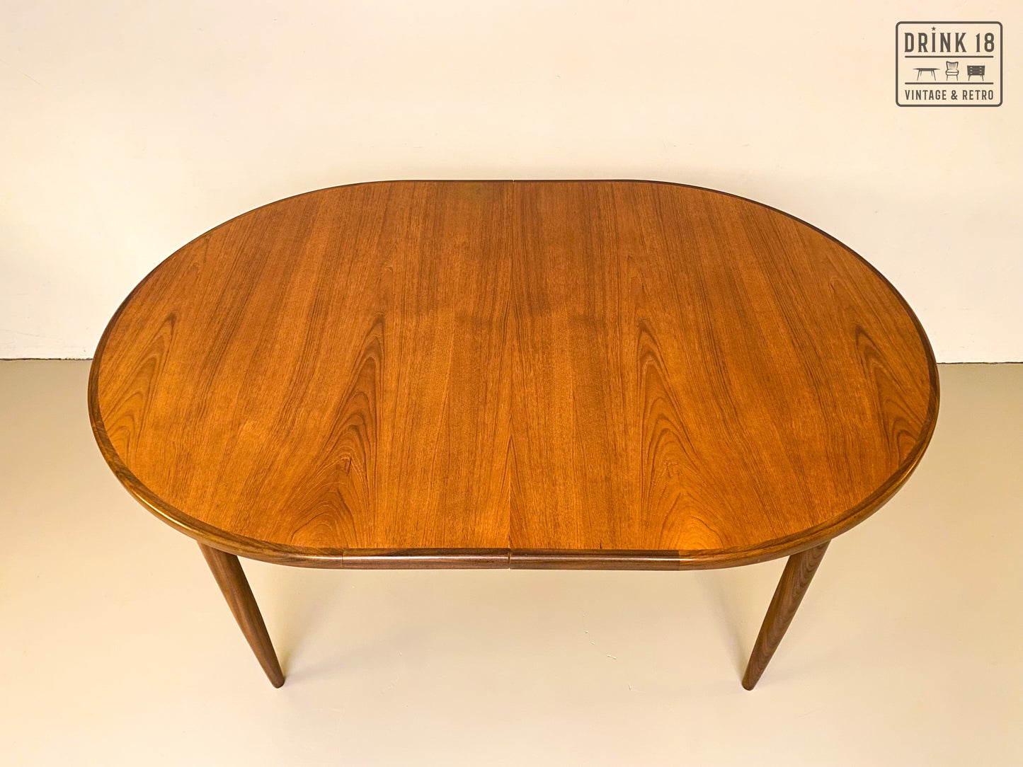 Verlengbare ovale eettafel - G-plan