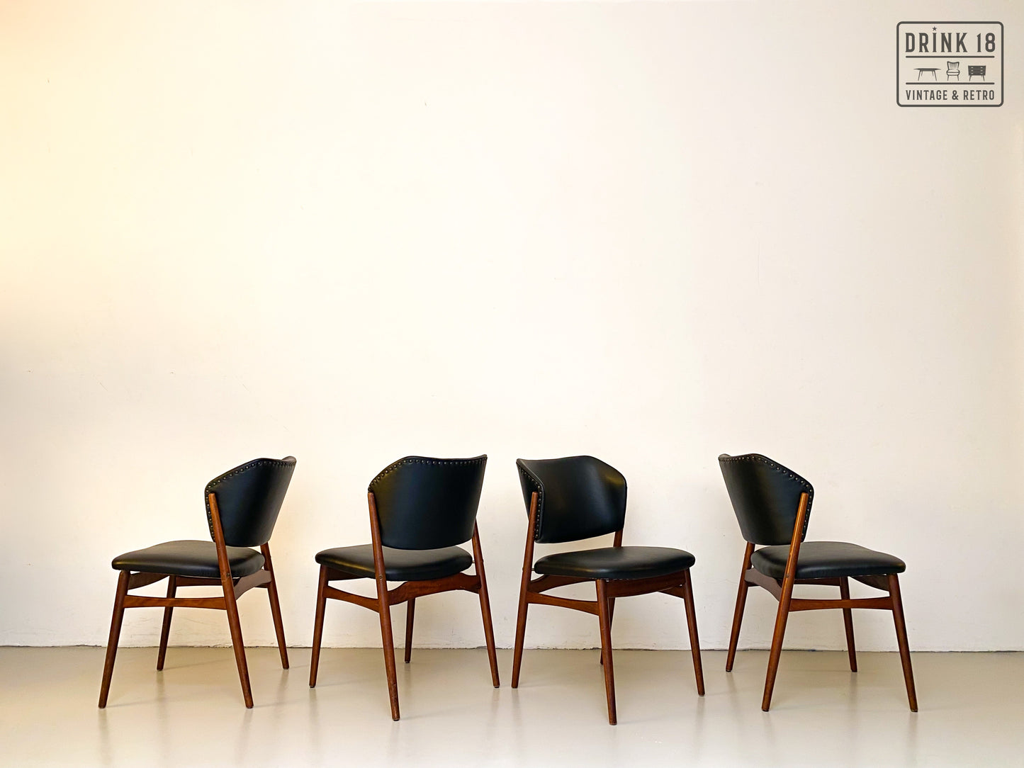 Zes eetkamerstoelen (Zwarte skai) - Spahn Stadtlohn