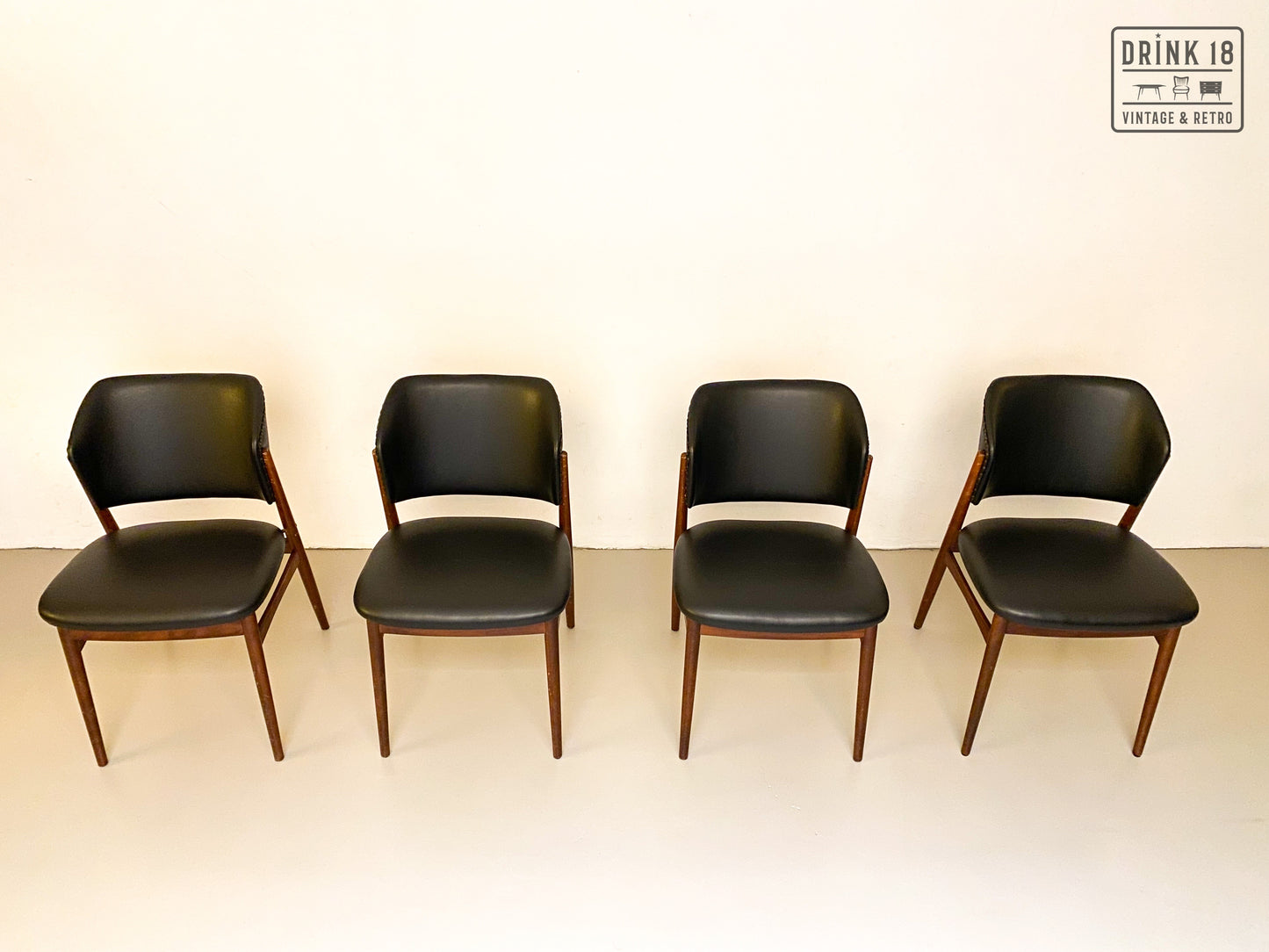 Zes eetkamerstoelen (Zwarte skai) - Spahn Stadtlohn