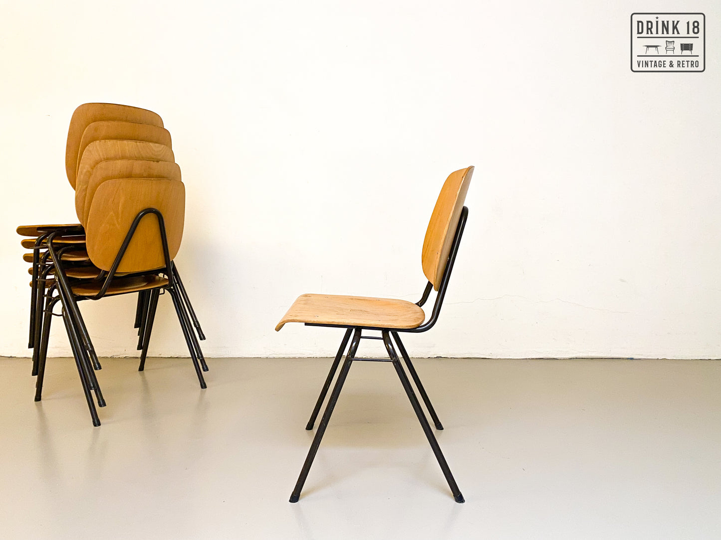 Set van zes stoelen - Riemersma Meubelen