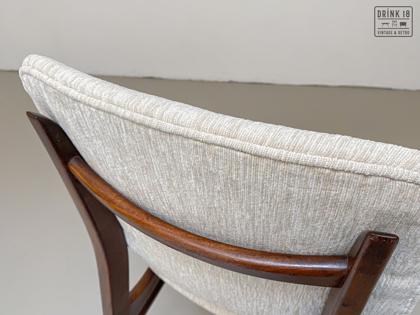 Zes vintage eetkamerstoelen - Louis van Teeffelen