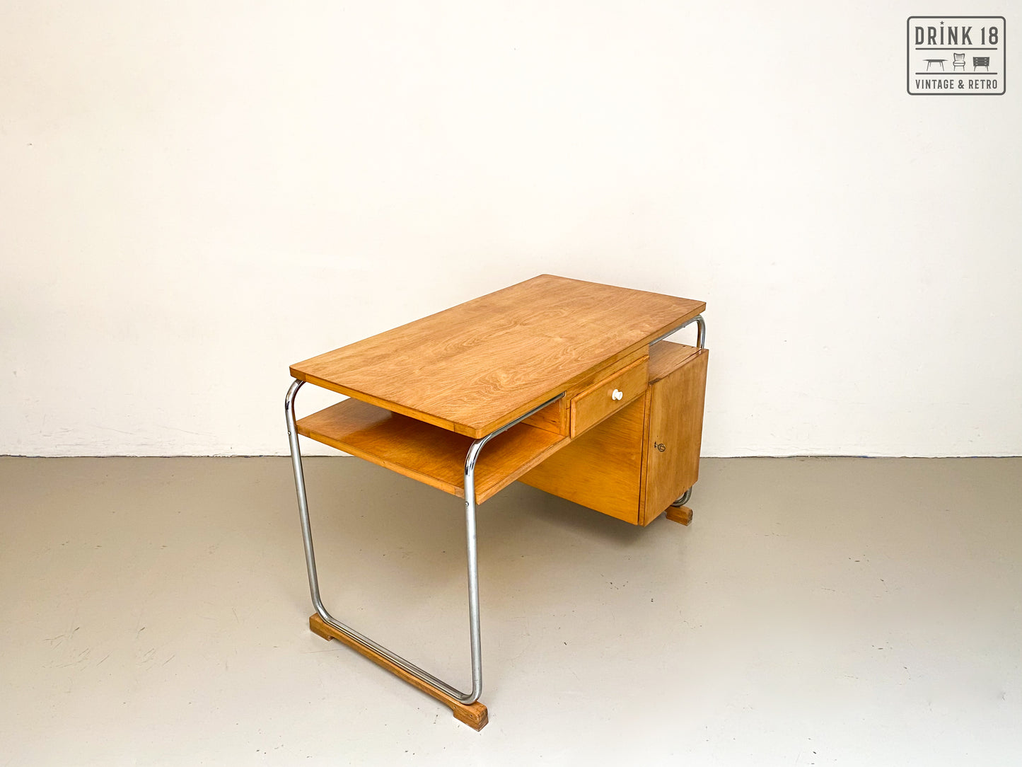 Vintage - Bauhaus stijl bureau #2