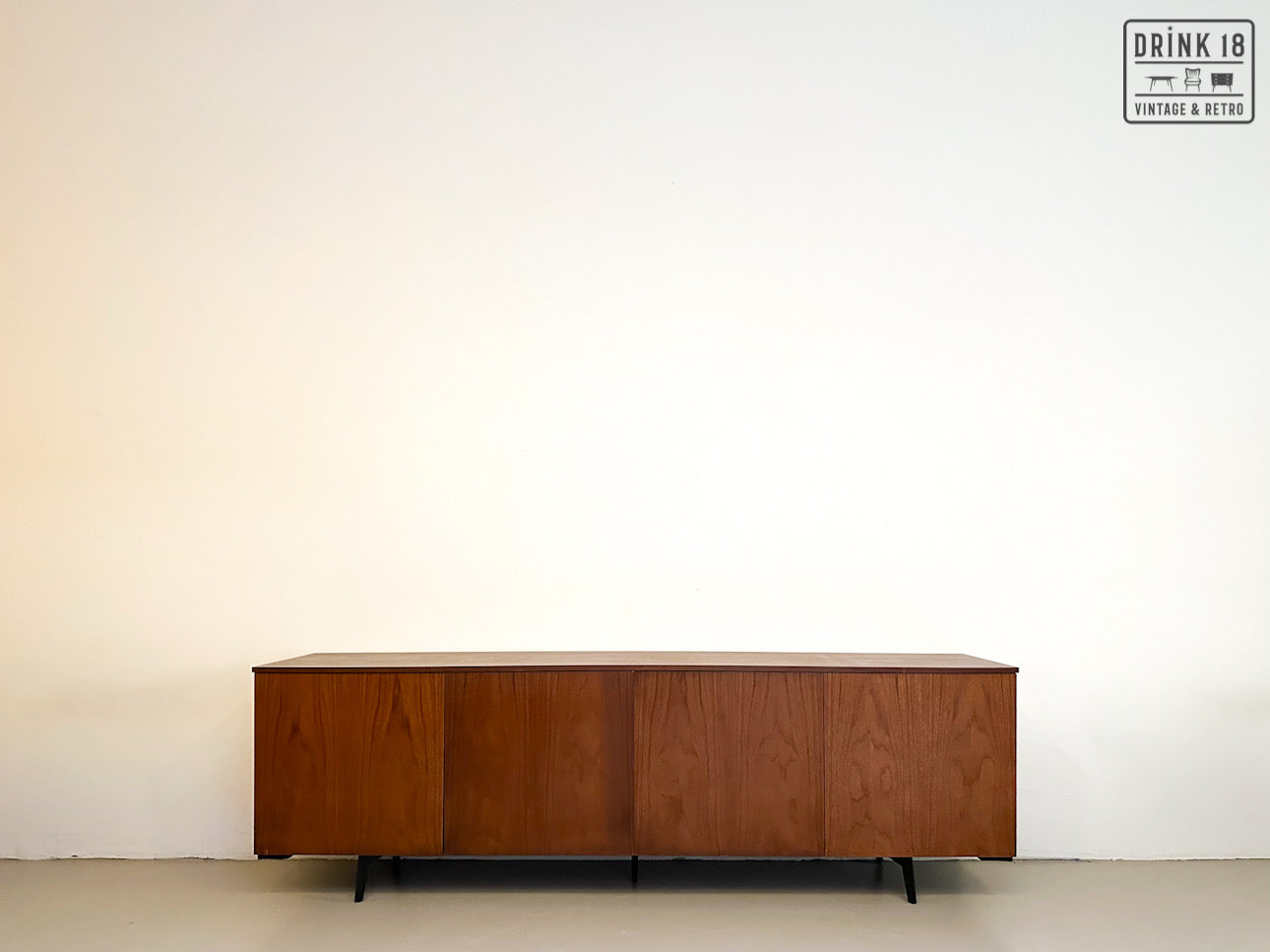Vintage - Sideboard #1