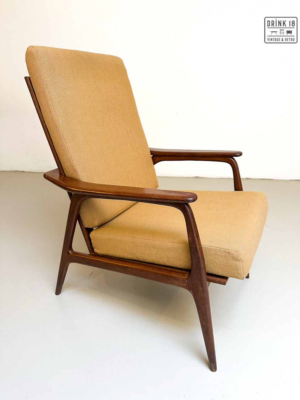 Easy Chair - Louis van Teeffelen