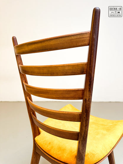 Vier eetkamerstoelen - Pastoe