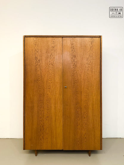 Vintage - Kleerkast light
