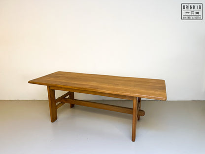 Brutalist - Royale eettafel XXL
