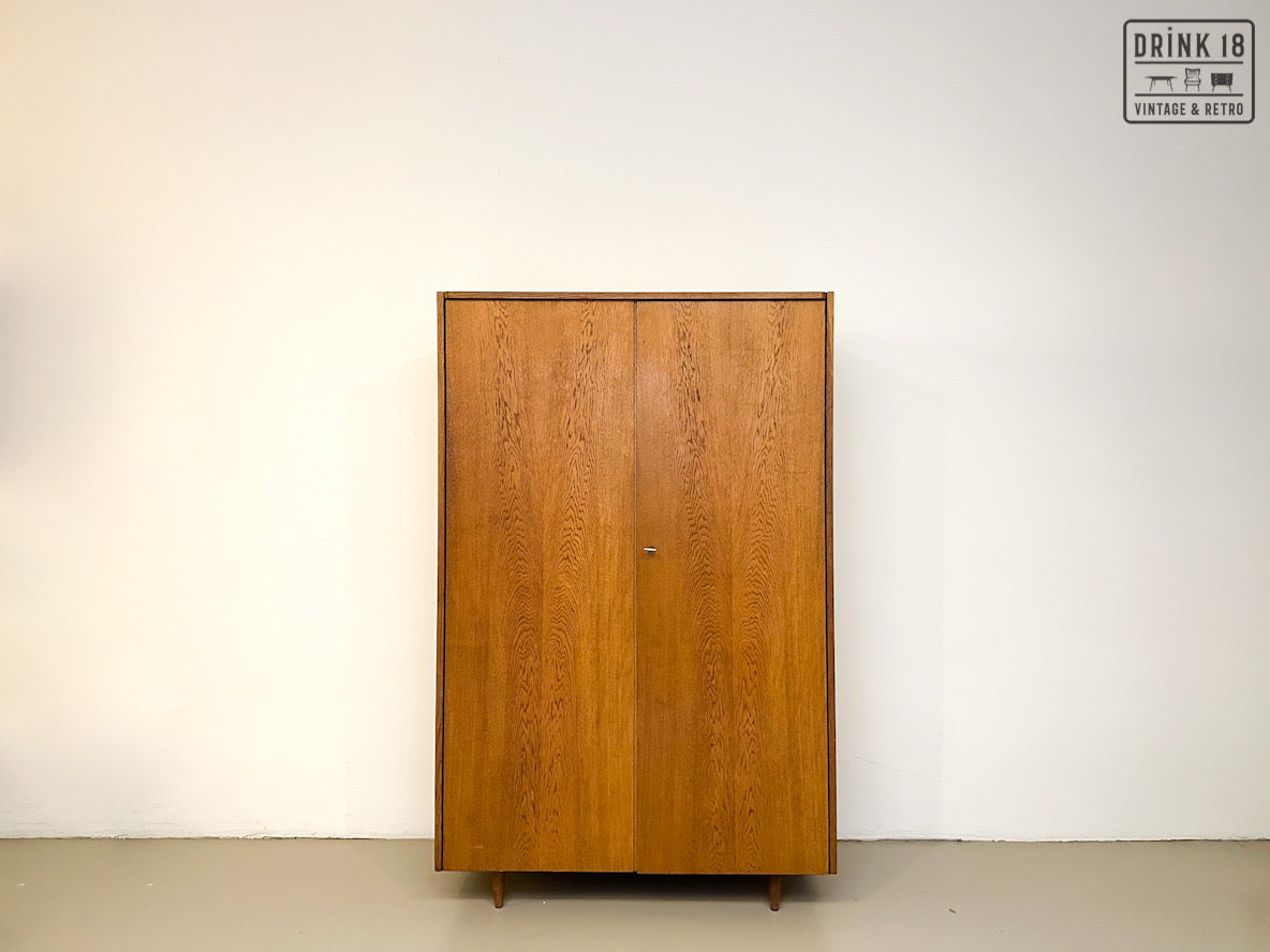 Vintage - Kleerkast light