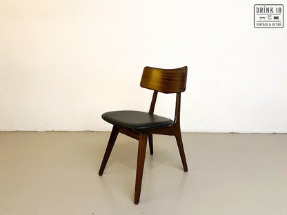 Zes Stavanger eetkamerstoelen - Louis van Teeffelen