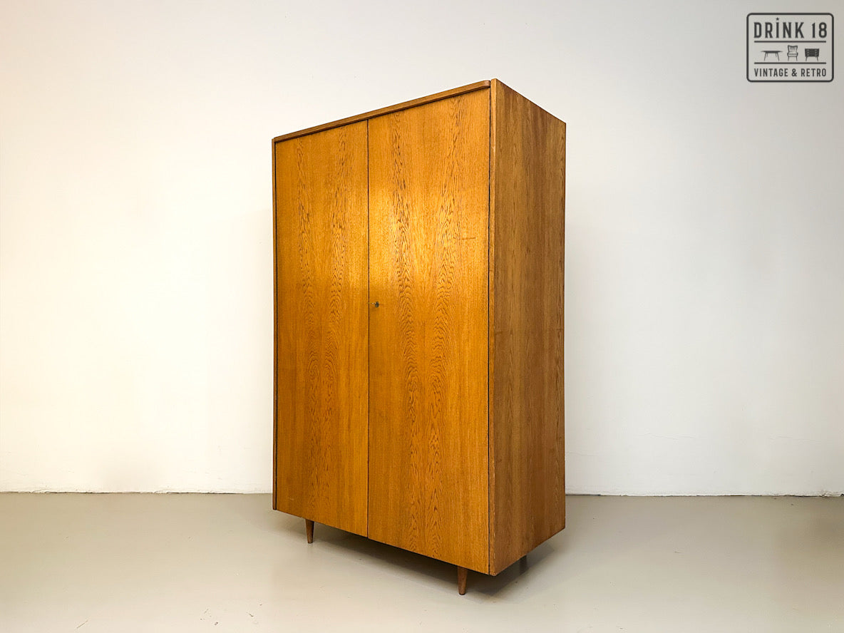 Vintage - Kleerkast light