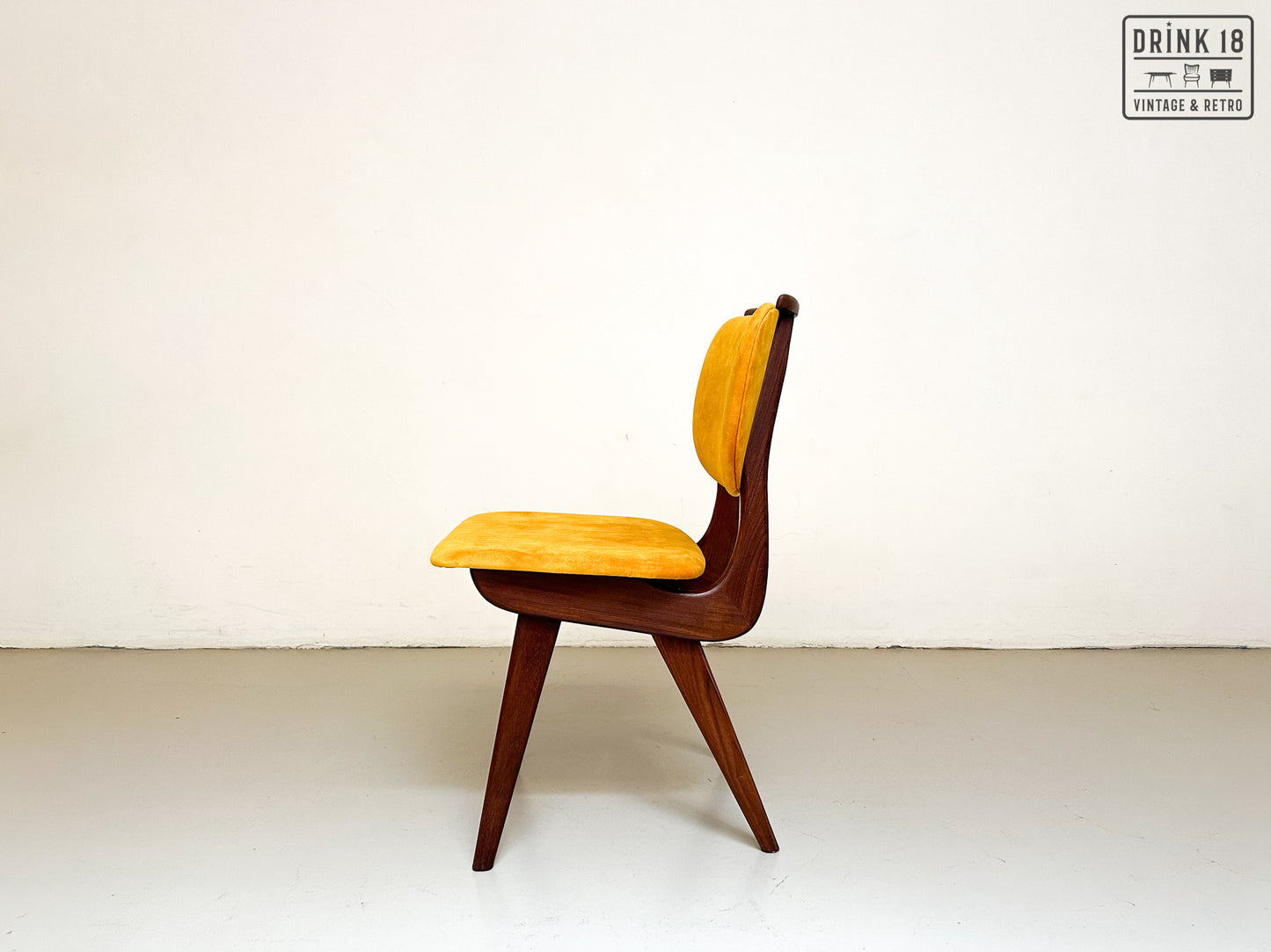 Vier vintage eetkamerstoelen (Sun) - Louis van Teeffelen