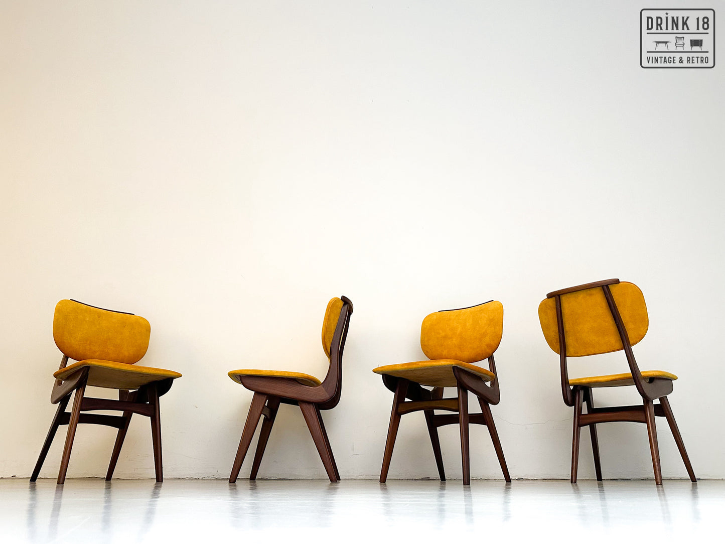 Vier vintage eetkamerstoelen (Sun) - Louis van Teeffelen
