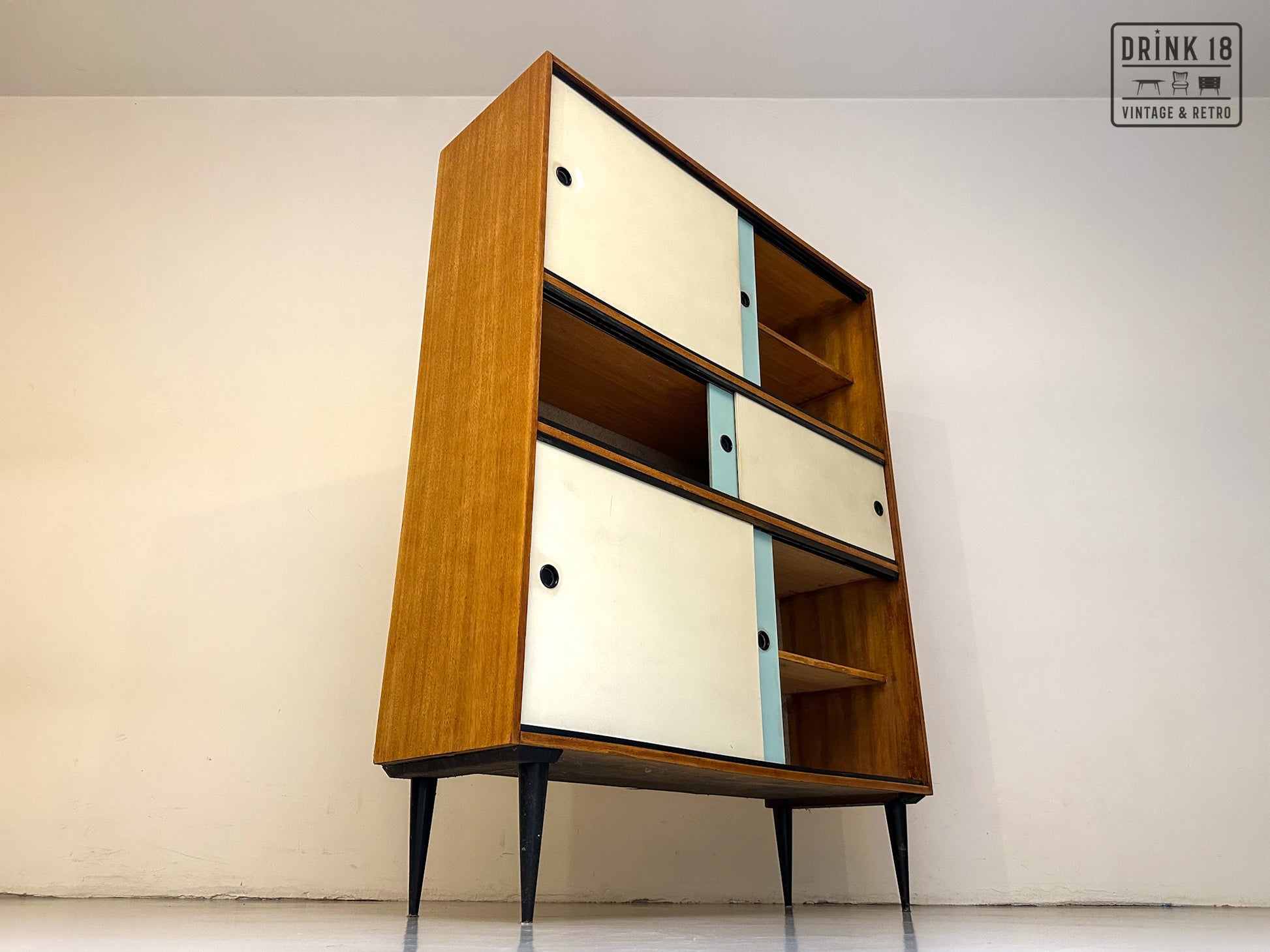 Wandmeubel Aubry Antwerp – Drink 18 - Main Image