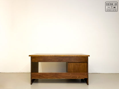 Vintage - Desk / Bureau