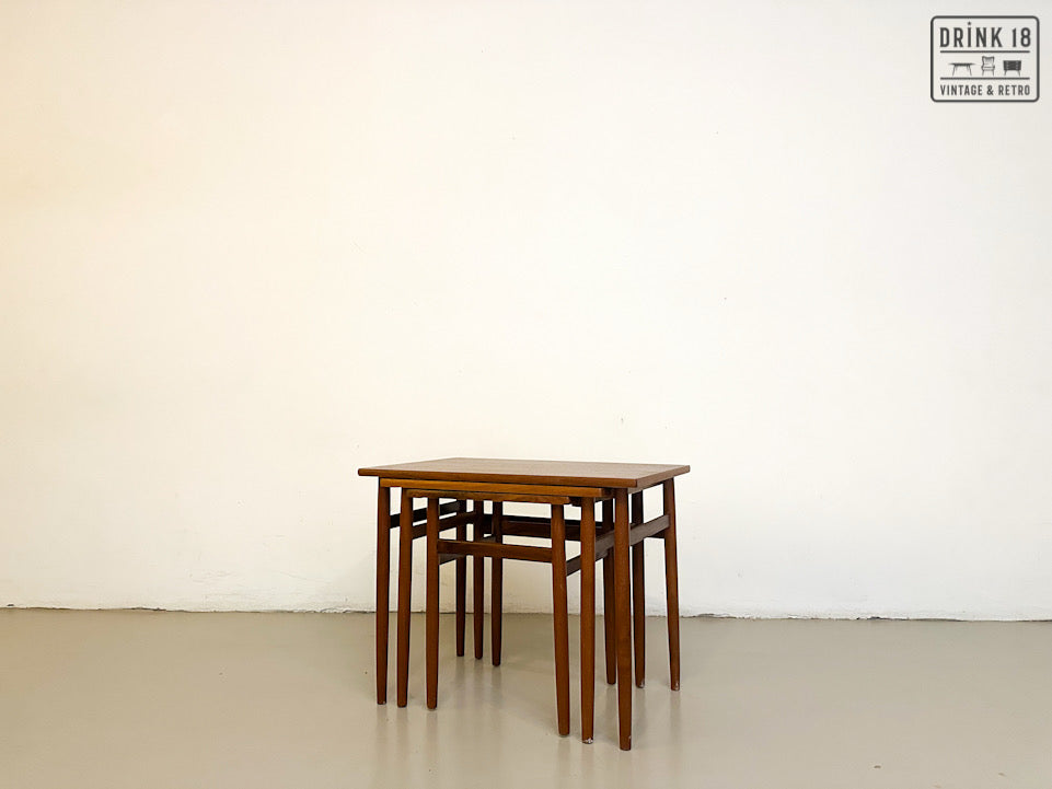 Vintage - Nesting tafeltjes