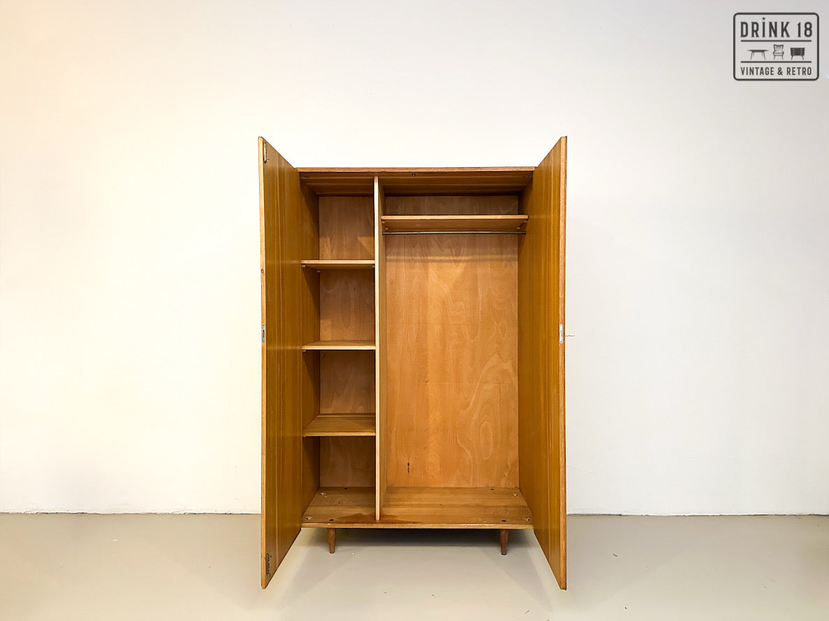Vintage - Kleerkast light