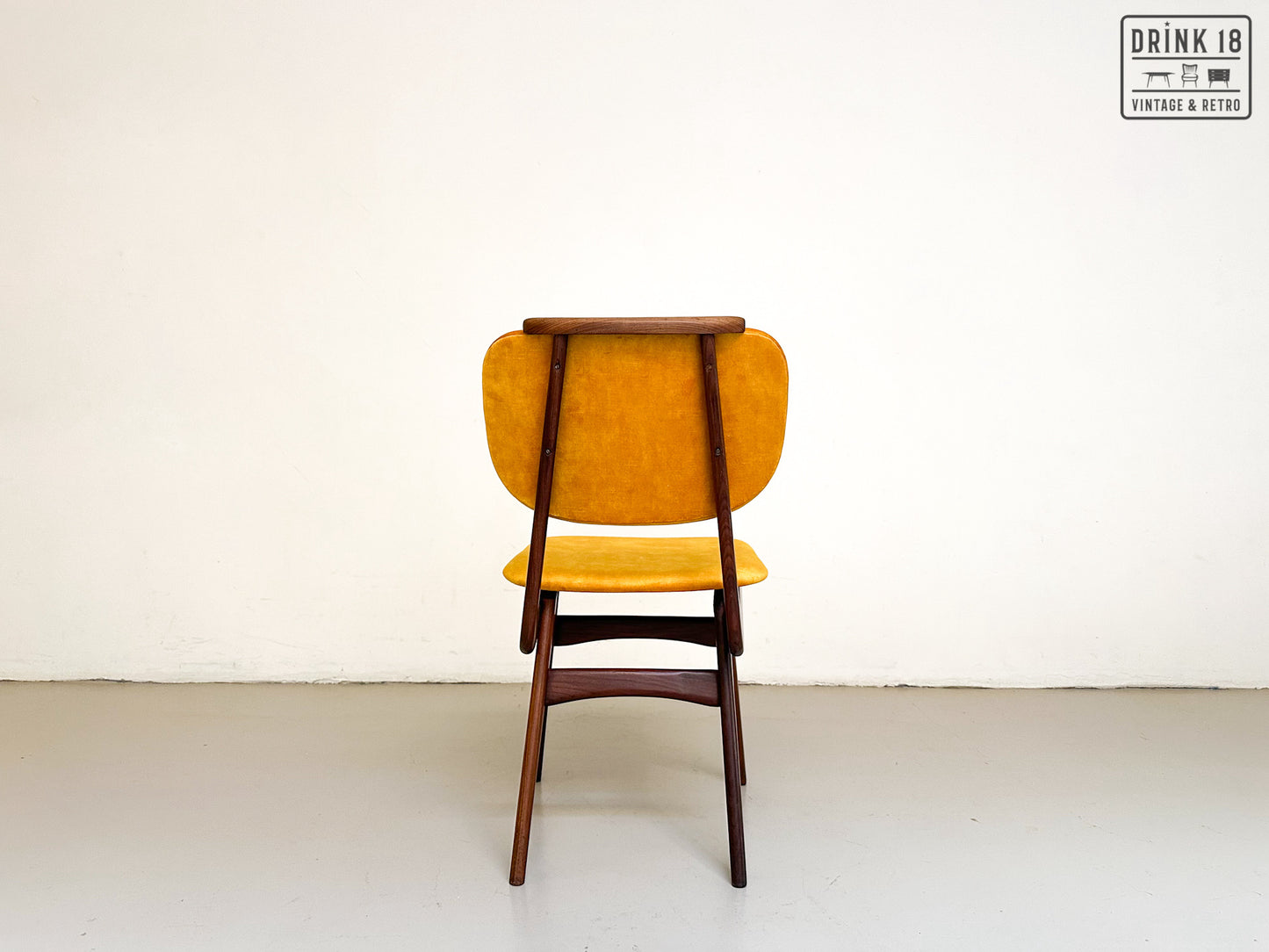 Vier vintage eetkamerstoelen (Sun) - Louis van Teeffelen