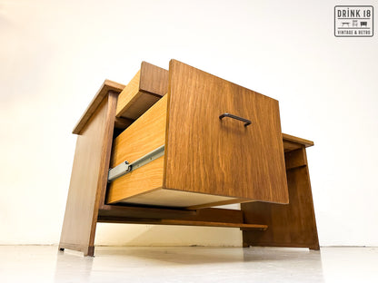 Vintage - Desk / Bureau