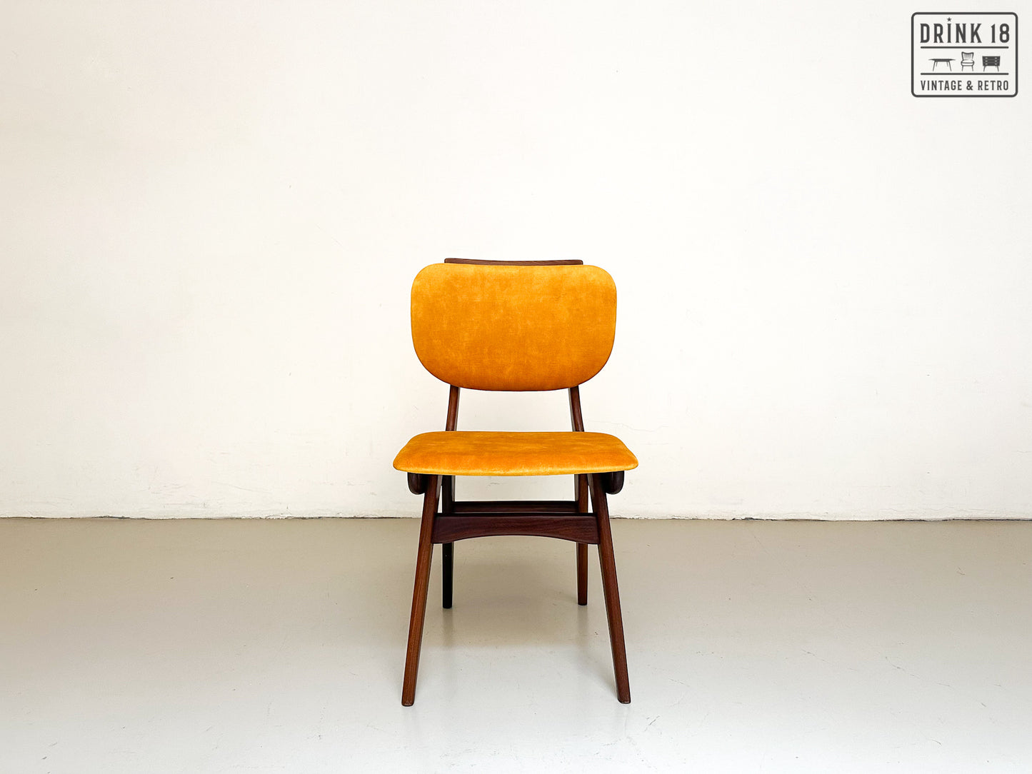 Vier vintage eetkamerstoelen (Sun) - Louis van Teeffelen
