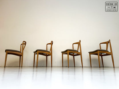 Zes Johannes Andersen stoelen - Uldum Møbelfabrik