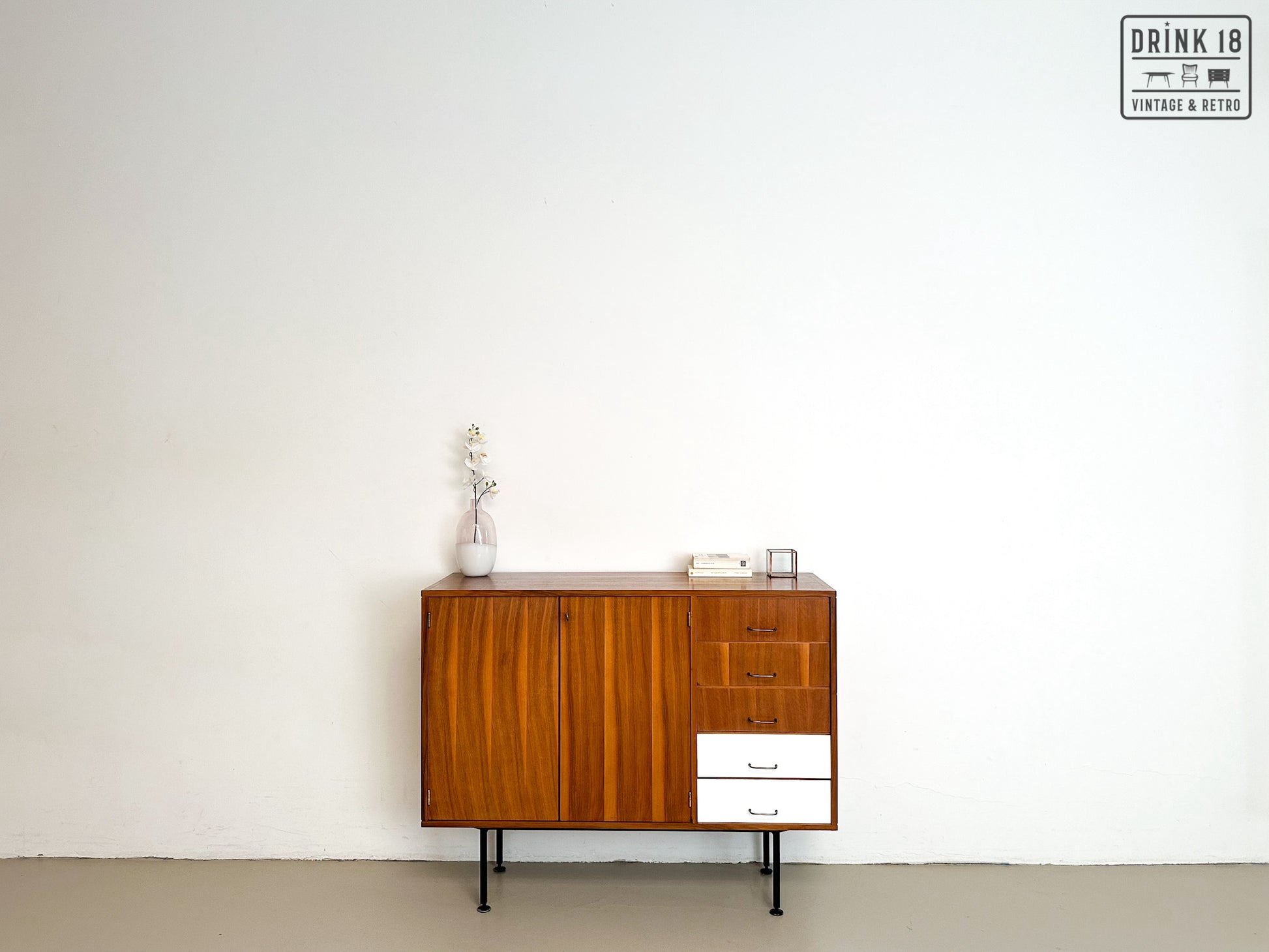 Luxus Wandmeubel #3 Jos de Mey – Drink 18 - Main Image