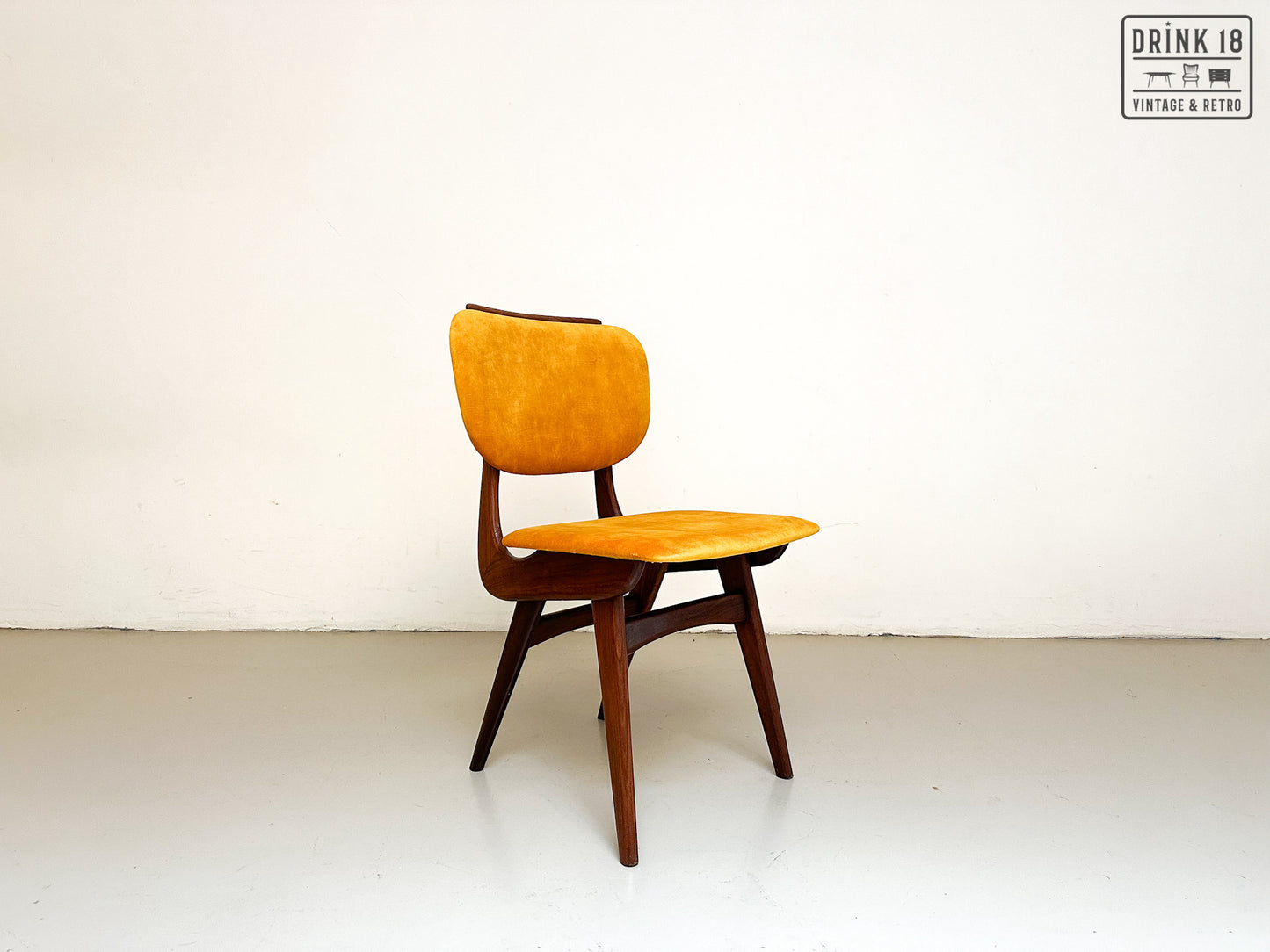 Vier vintage eetkamerstoelen (Sun) - Louis van Teeffelen
