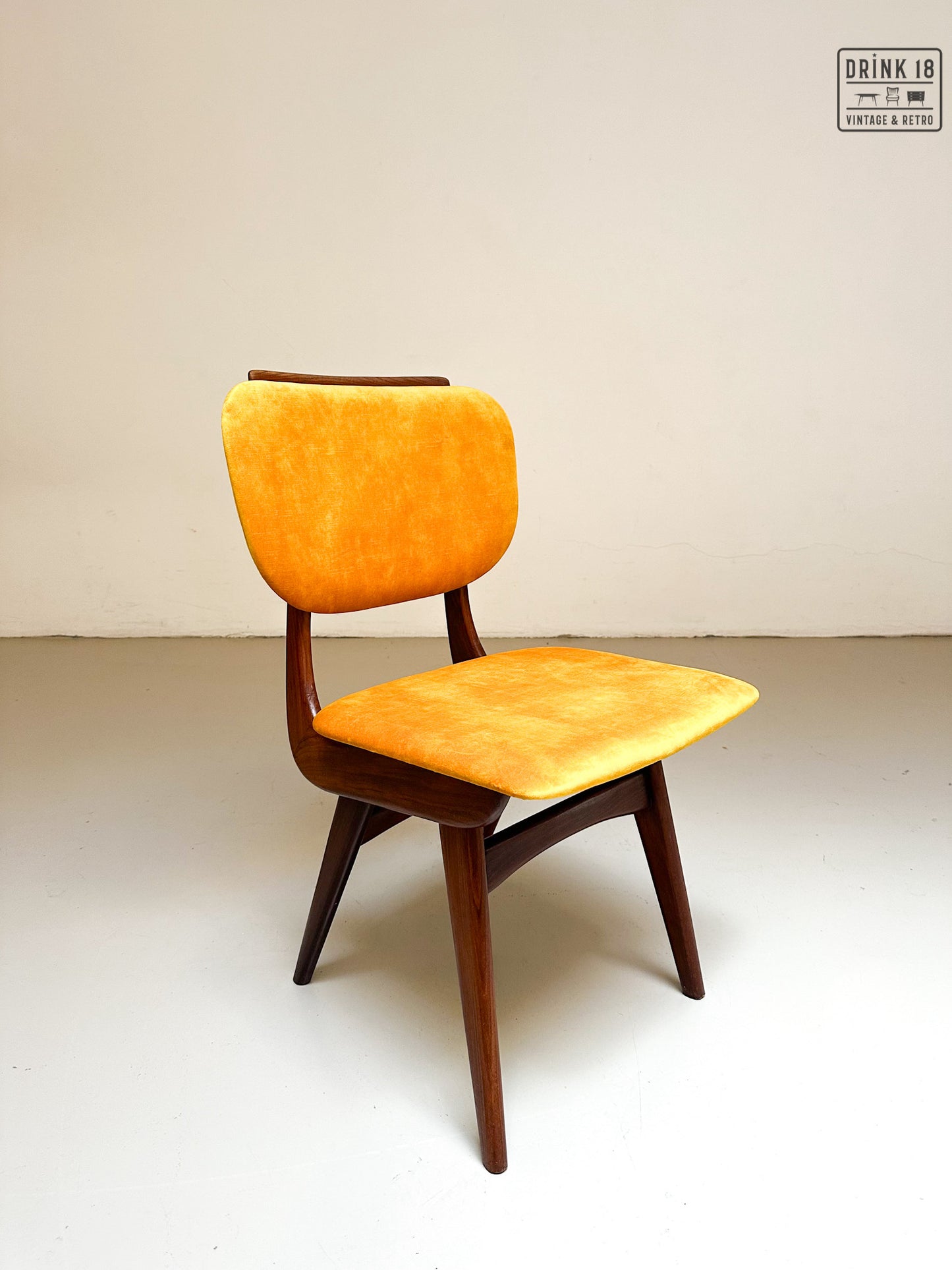 Vier vintage eetkamerstoelen (Sun) - Louis van Teeffelen