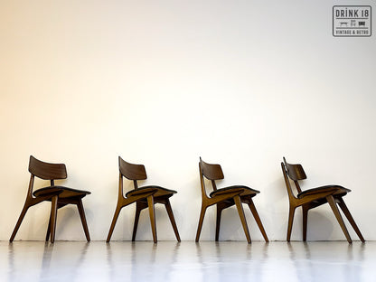 Zes Stavanger eetkamerstoelen - Louis van Teeffelen