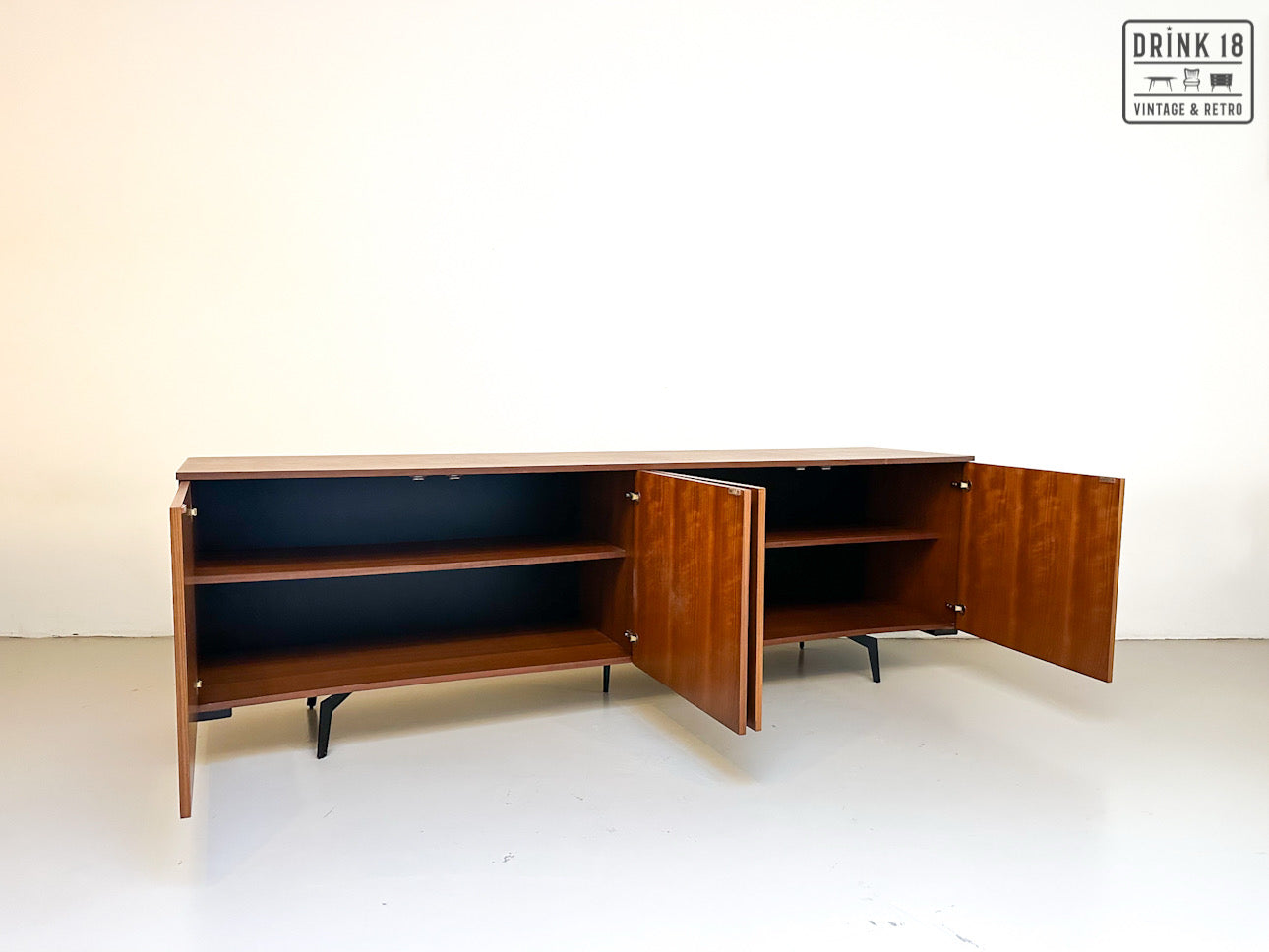 Vintage - Sideboard #1