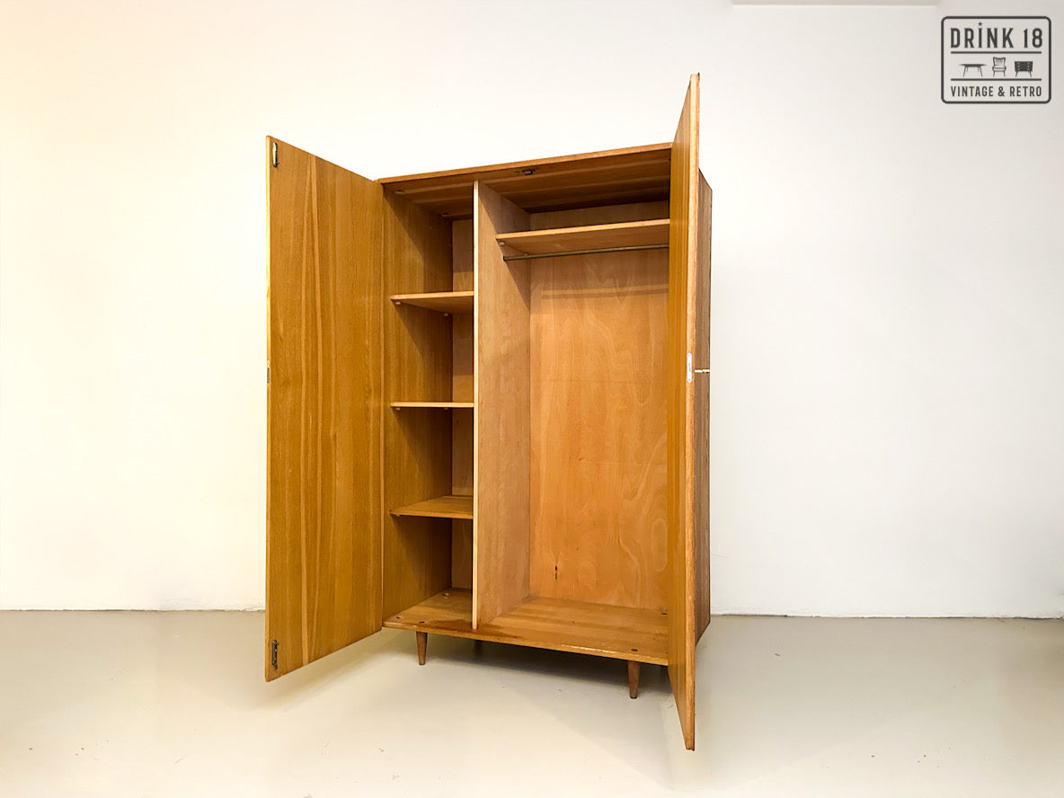 Vintage - Kleerkast light