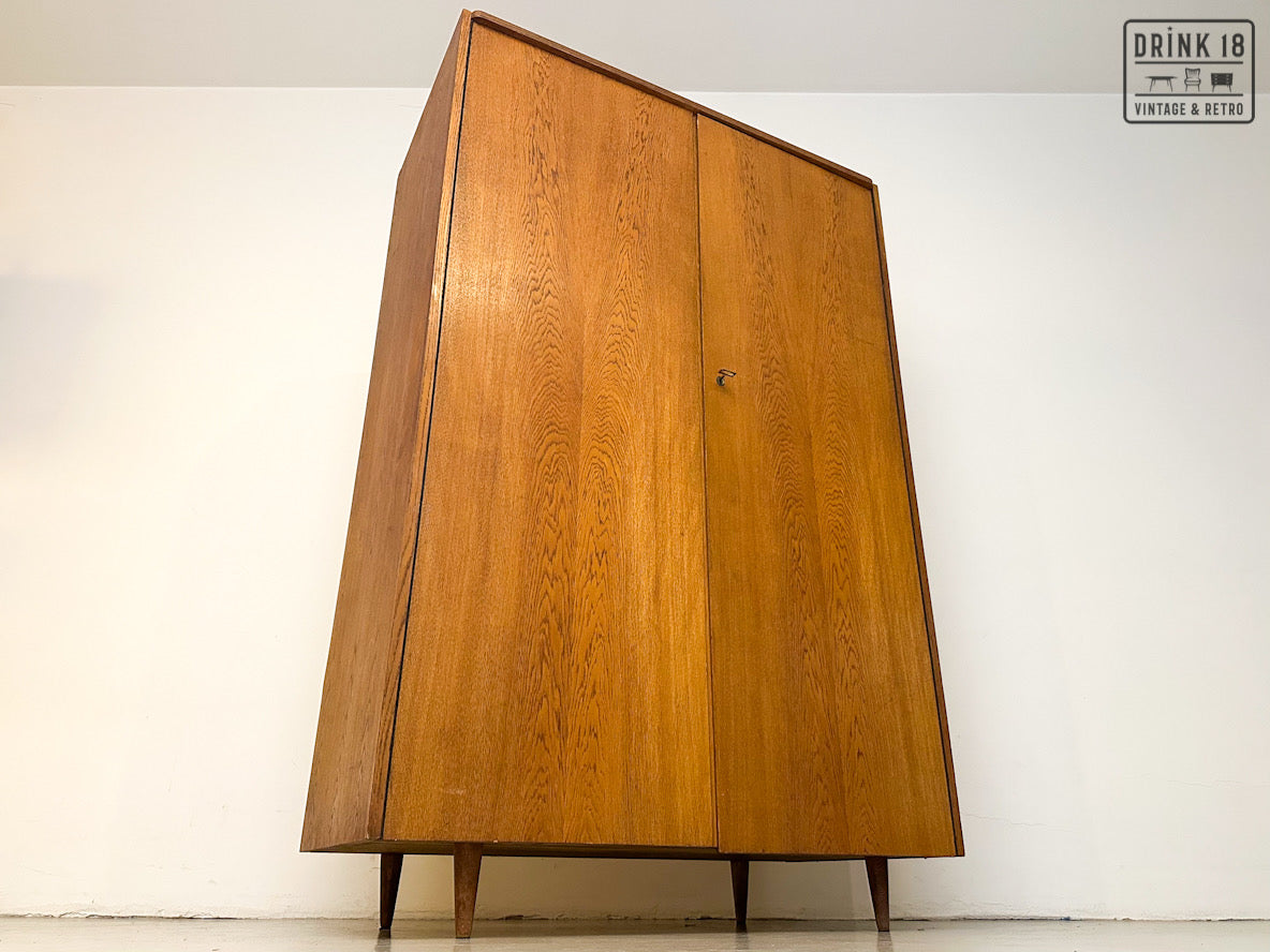 Vintage - Kleerkast light